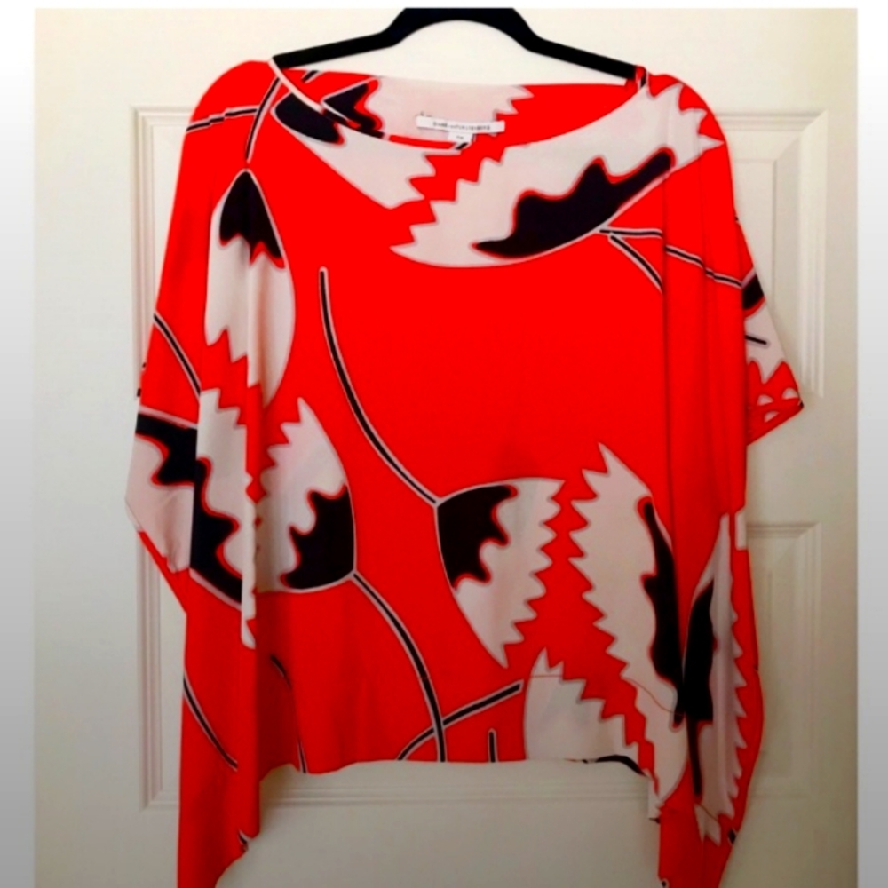 Diane Von Furstenberg floral top